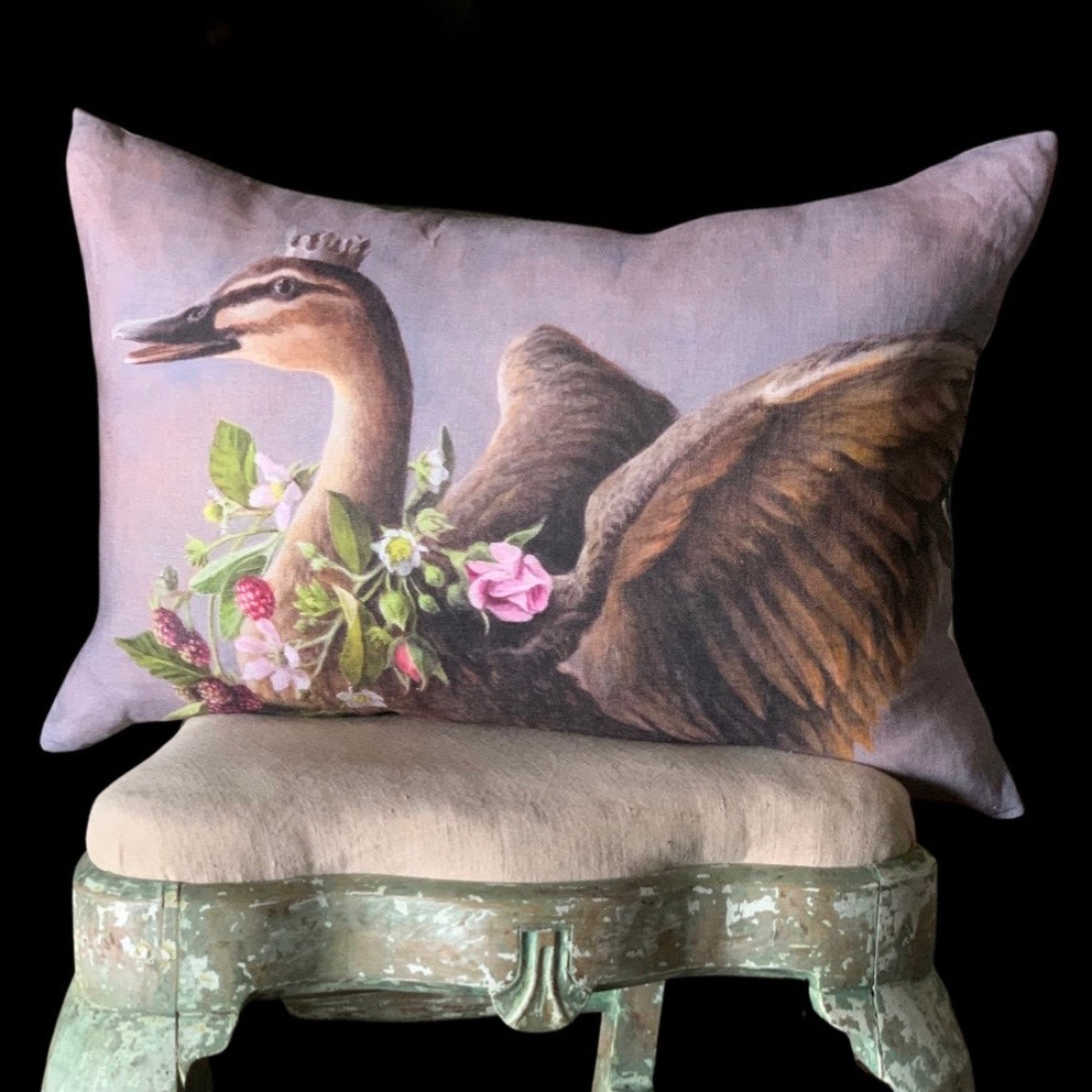Anita Mertzlin Garland Duck #2 Linen Cushion