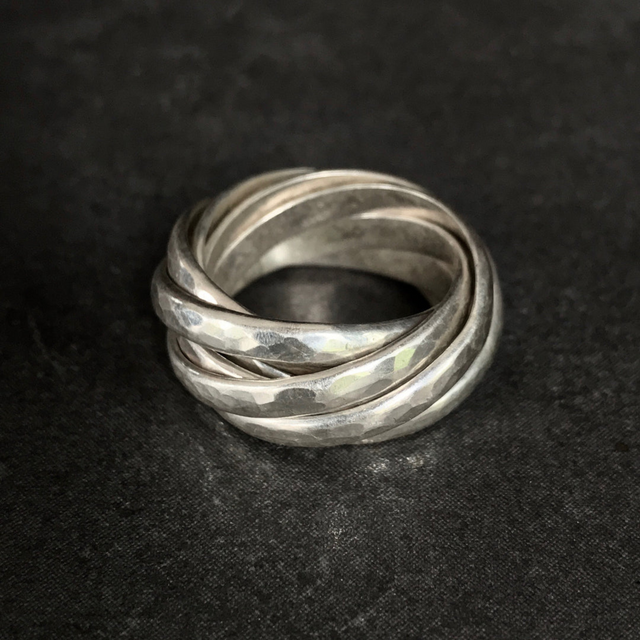 Hero Sisters Amalfi 7 Band Twist Ring