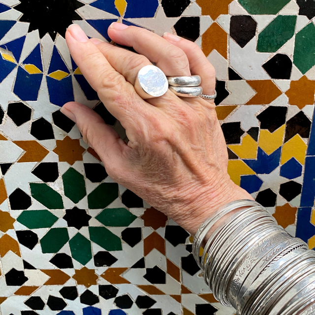 Hero Sisters Amalfi Signet Ring