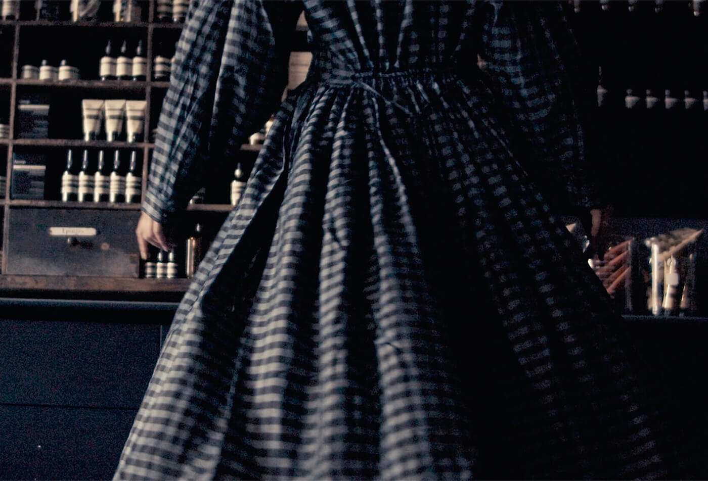 Manteau Noir film still